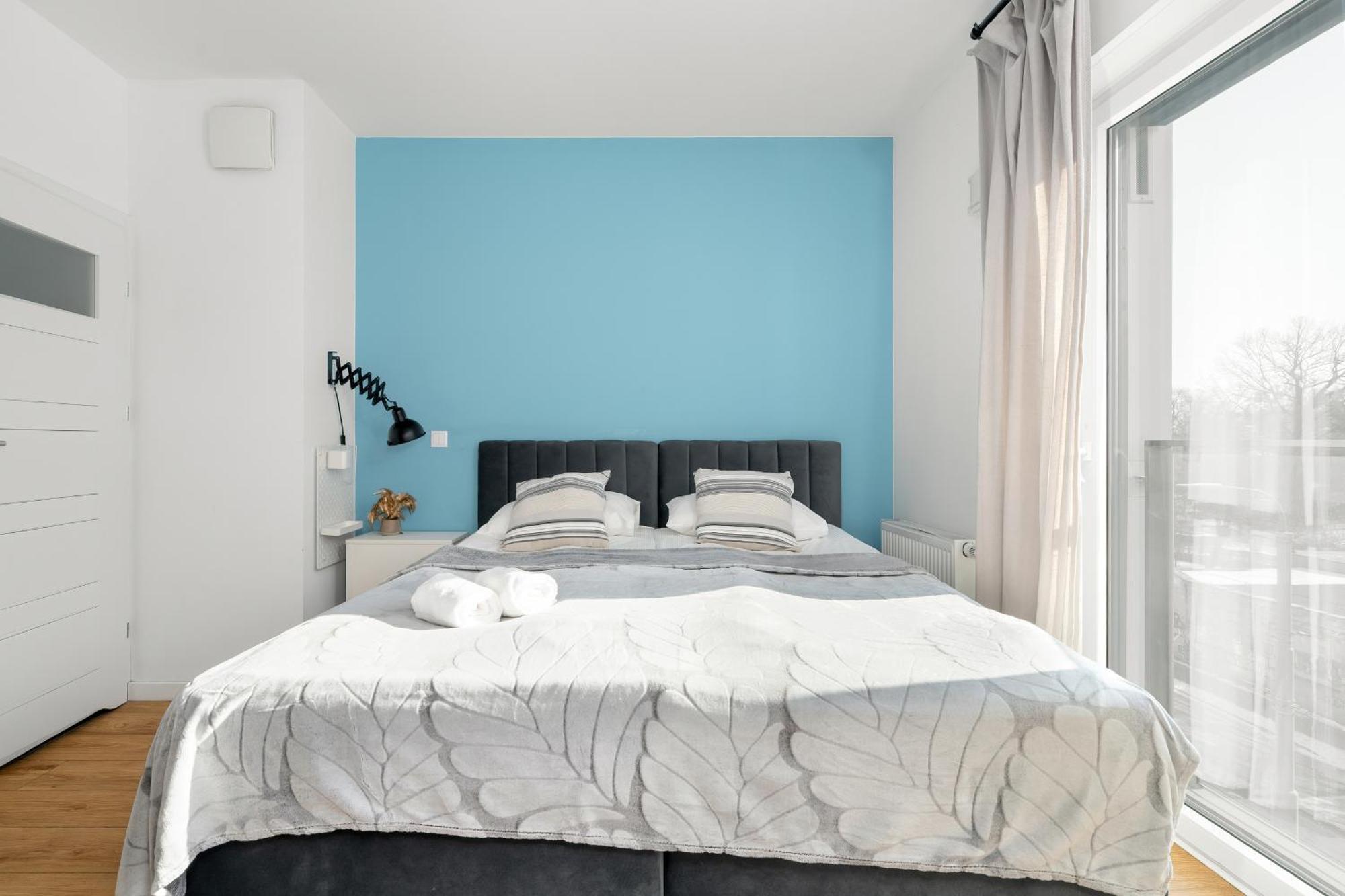 Klimatyczne I Nowoczesne Studio Very Berry W Poznaniu By Noclegi Renters Eksteriør billede